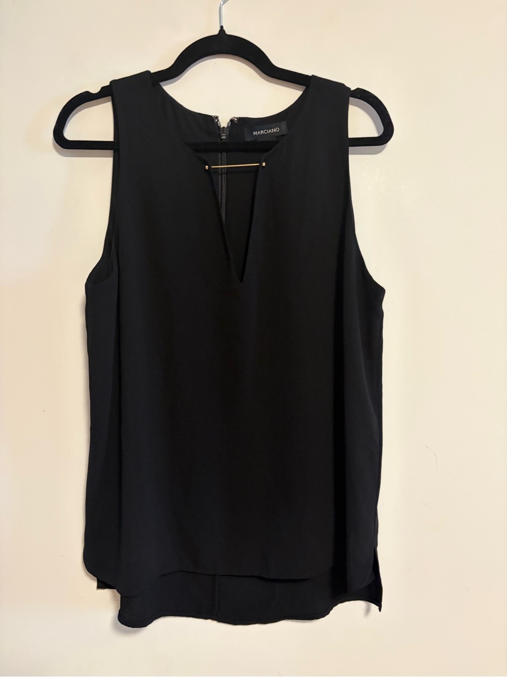 Marciano Black Sleeveless Gold Bar Keyhole Blouse Size L